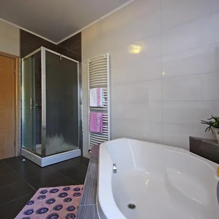 Anka Apartment *