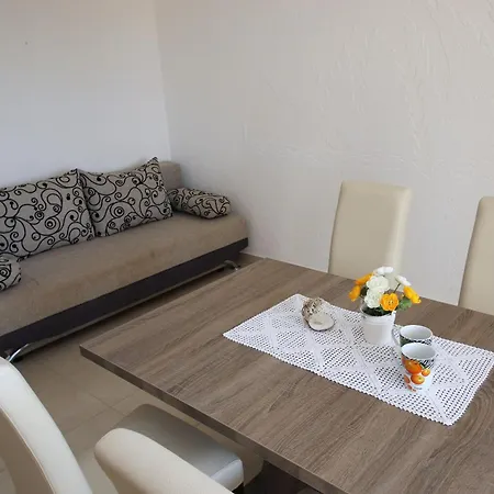 Apartment Anka *