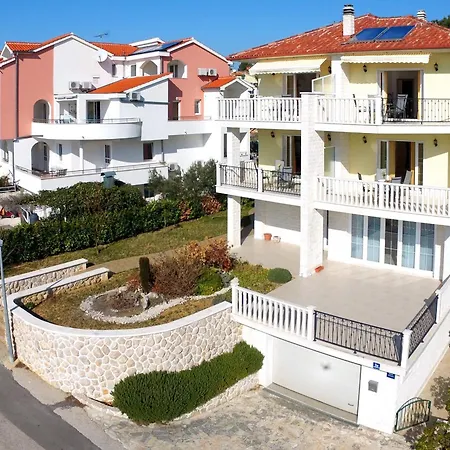 Anka Apartment
